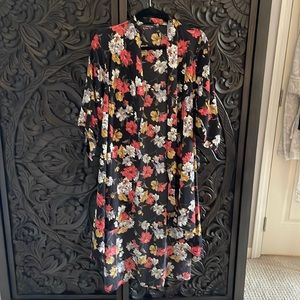 Flowered robe/coverup